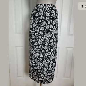 Casual Corner Hawaiin Wrap Skirt Size 6 Floral